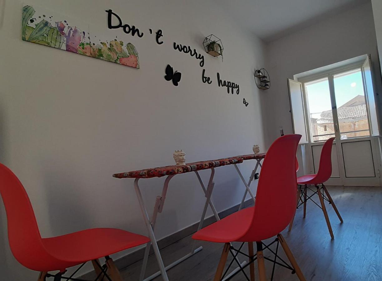 B&B Home Visit Agrigento Luaran gambar