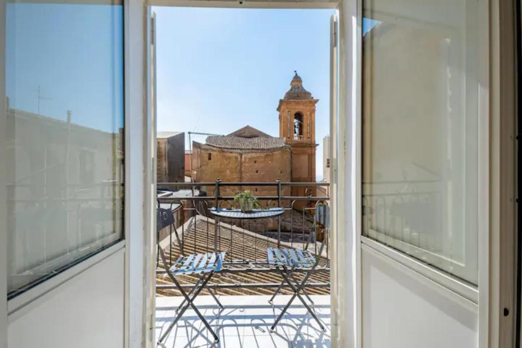 B&B Home Visit Agrigento Luaran gambar